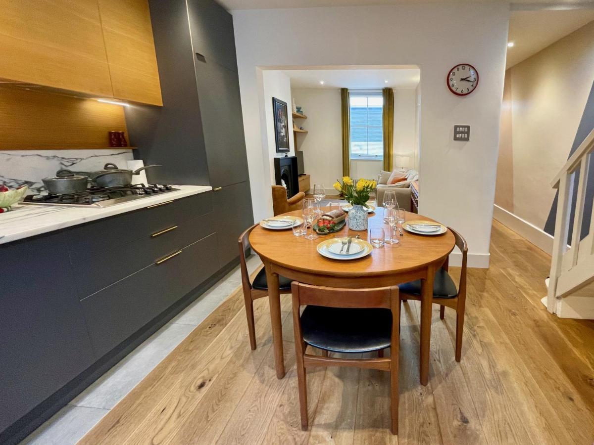 Stylish 2-Bedroom Townhouse Next To Brighton Station Exteriör bild